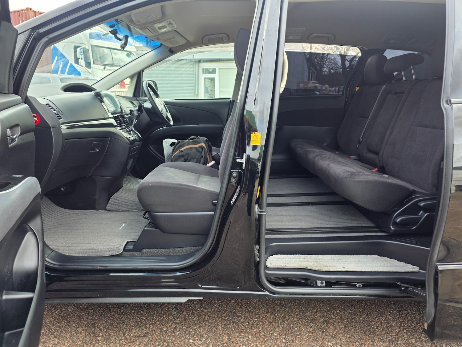 Used Toyota Estima 2025 for sale - 77562893: Photo 8