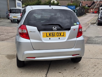 Used Honda Jazz 2011 for sale - 77635288: Photo