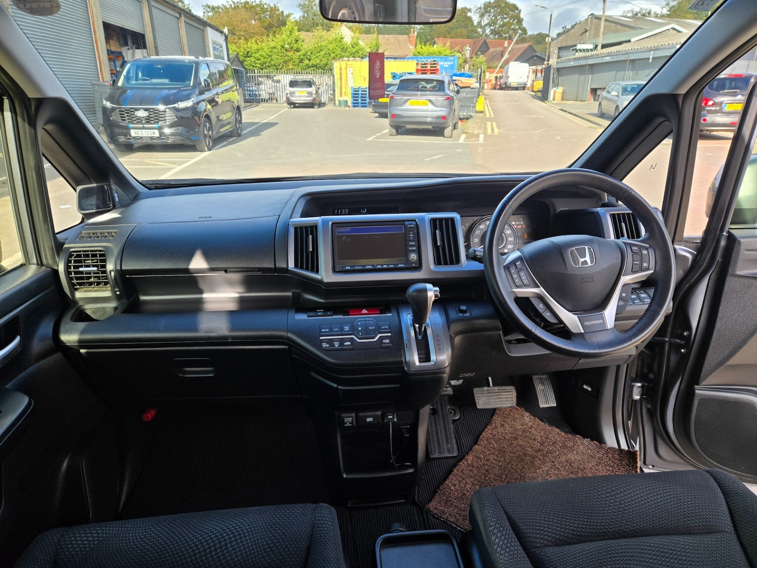 Used Honda Stepwagon 2012 for sale - 76385164: Photo 15