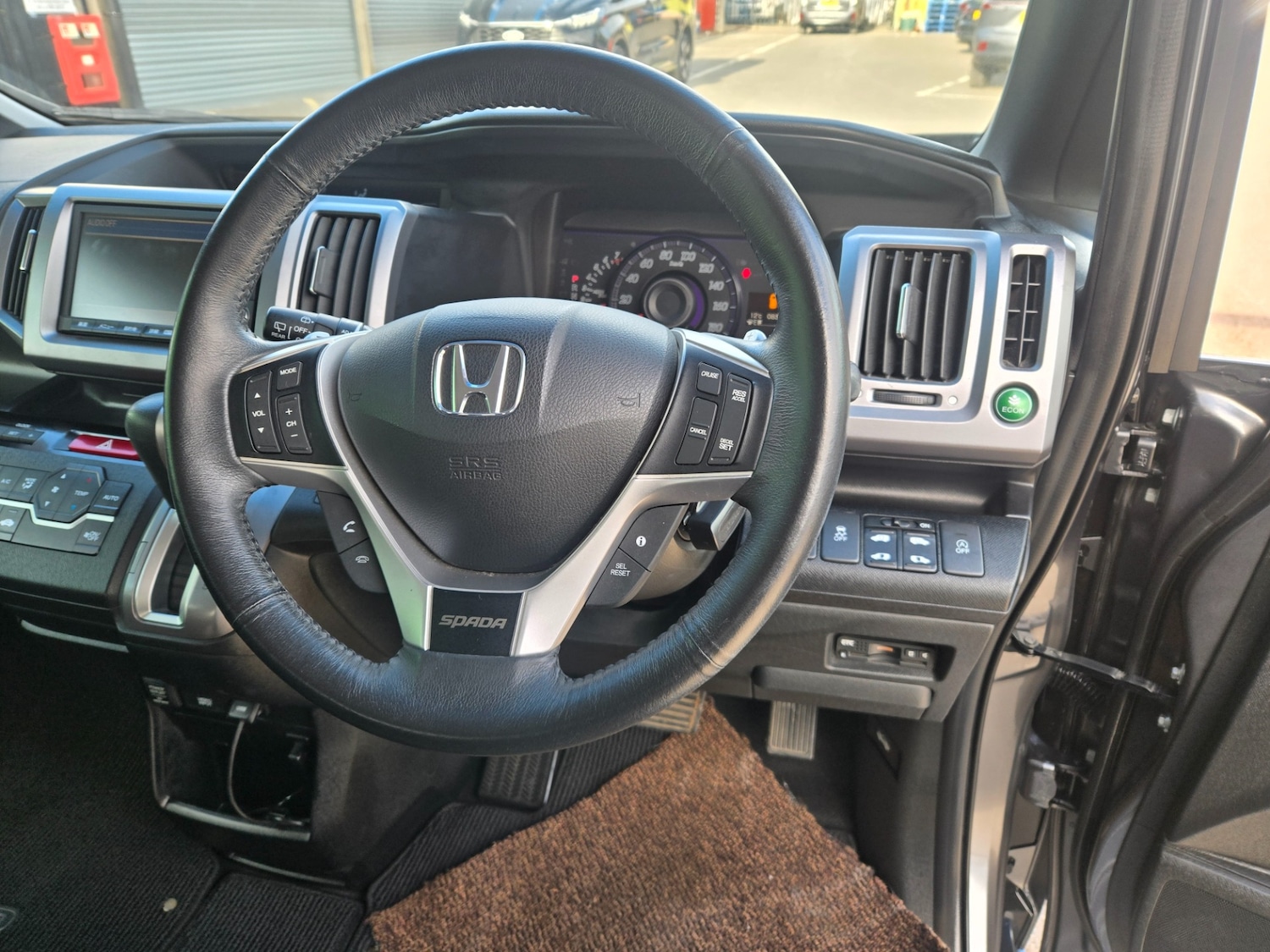 Used Honda Stepwagon 2012 for sale - 76385164: Photo 9