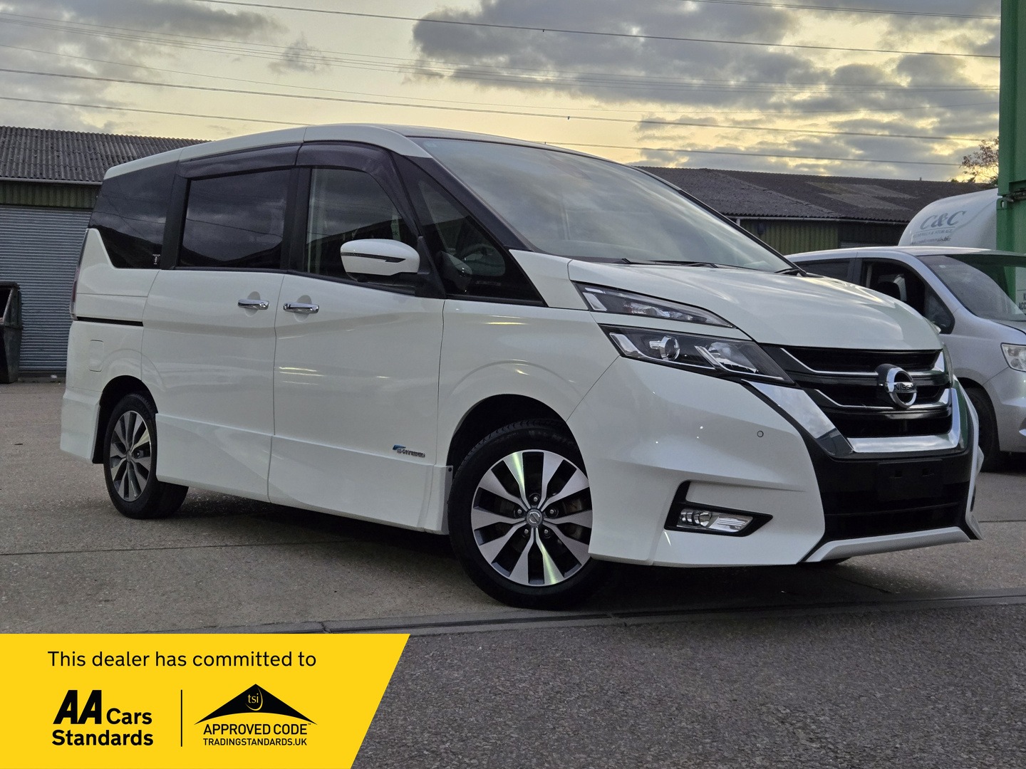 Used Nissan Serena 2017 for sale - 76565965: Photo 1