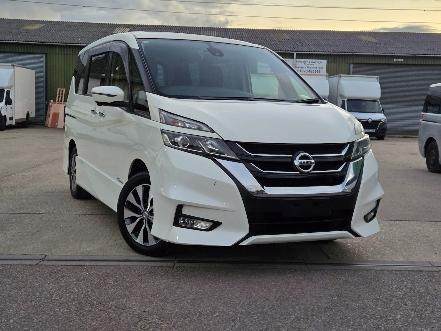 Used Nissan Serena 2017 for sale - 76565965: Photo 5