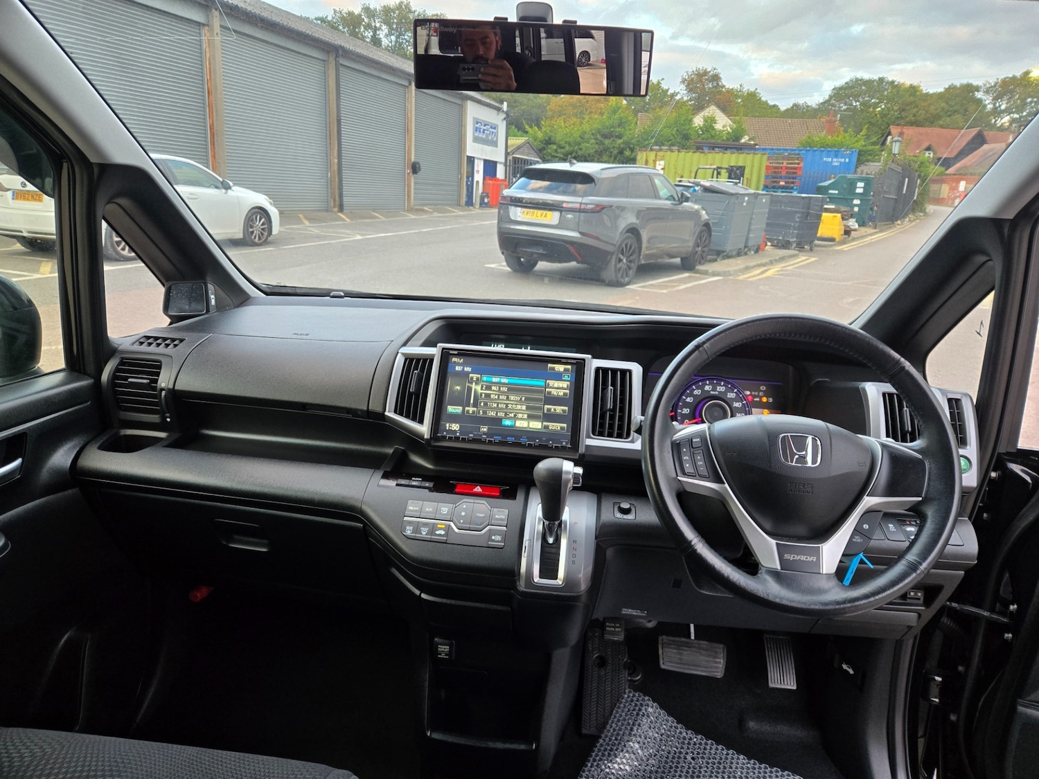 Used Honda Stepwagon 2013 for sale - 76385192: Photo 10