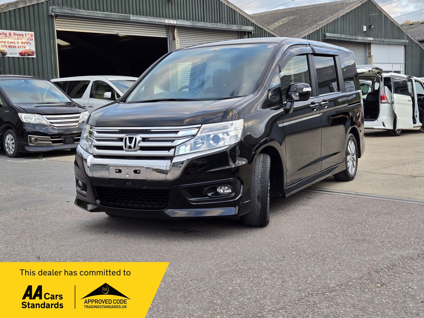 Used Honda Stepwagon 2013 for sale - 76385192: Photo 2