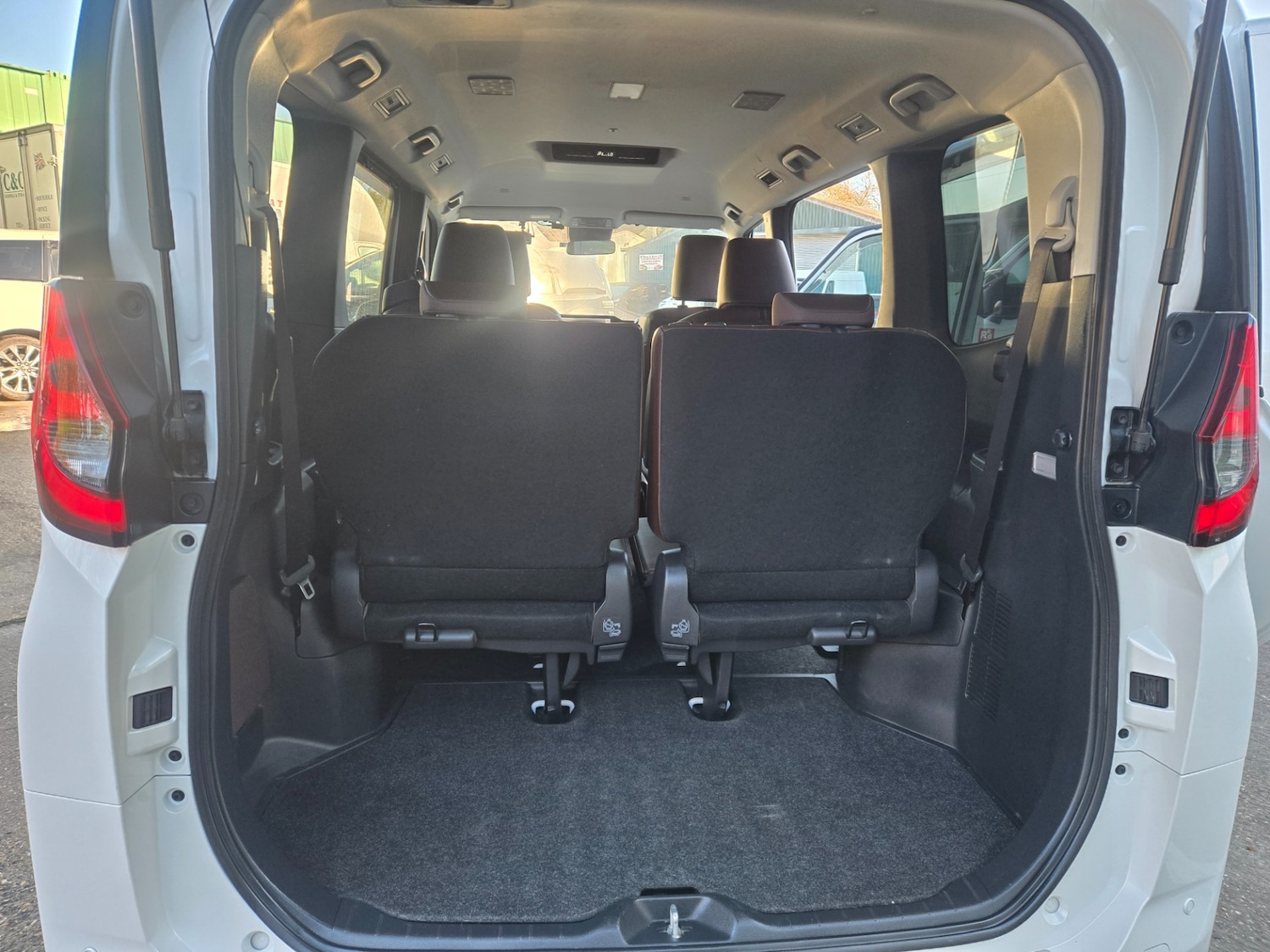 Used Toyota Noah 2022 for sale - 76853930: Photo 13