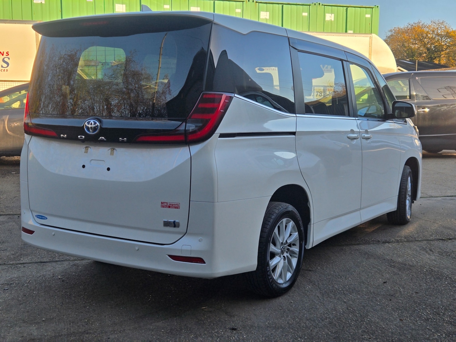 Used Toyota Noah 2022 for sale - 76853930: Photo 5