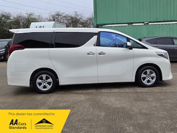 Used Toyota Alphard 2017 for sale - 77742519: Photo