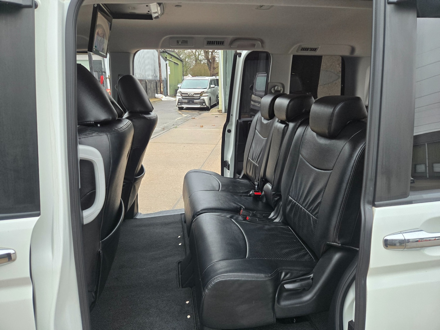 Used Honda Stepwagon 2014 for sale - 77635294: Photo 15