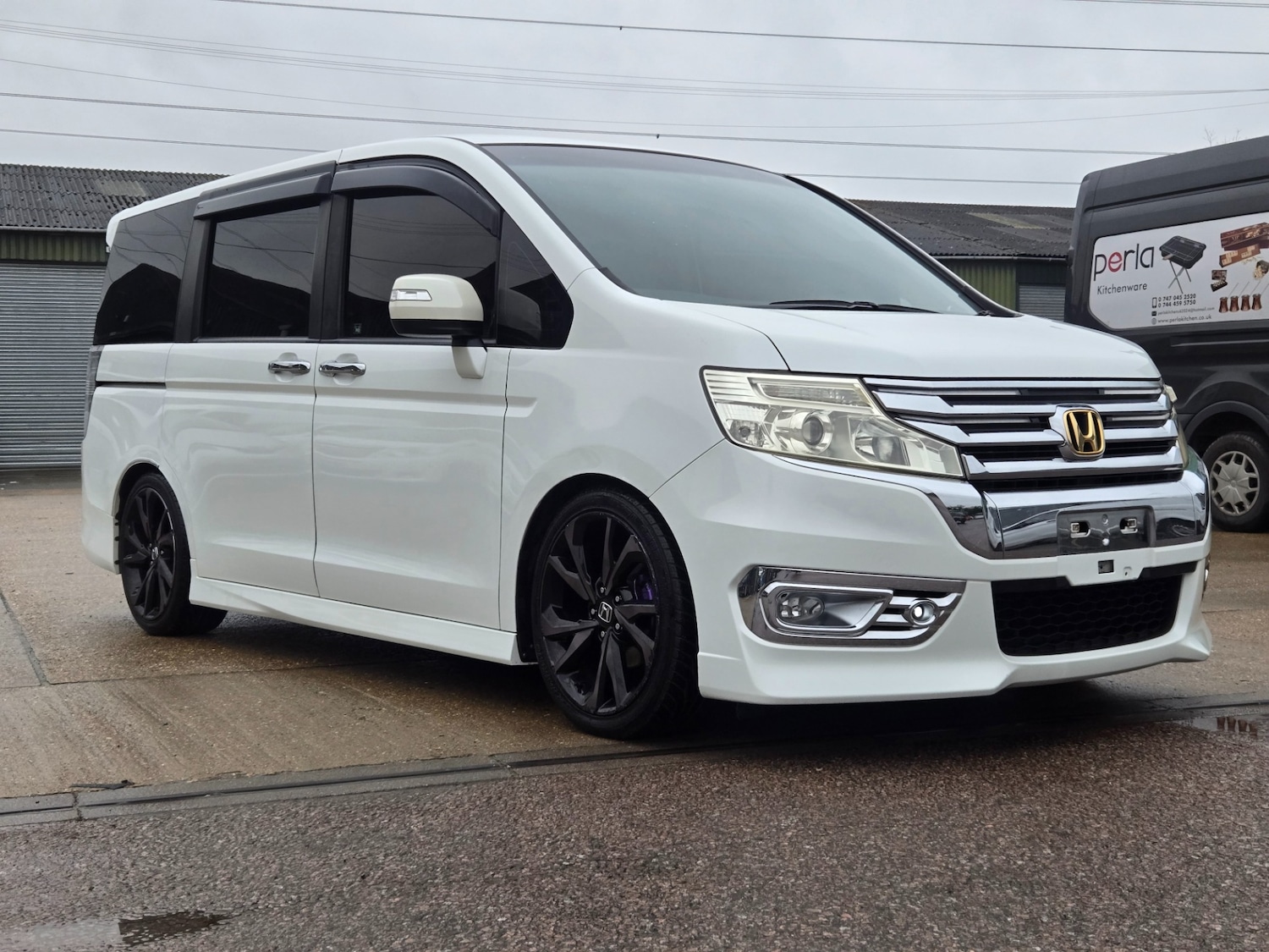 Used Honda Stepwagon 2014 for sale - 77635294: Photo 4