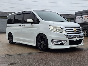 Used Honda Stepwagon 2014 for sale - 77635294: Photo