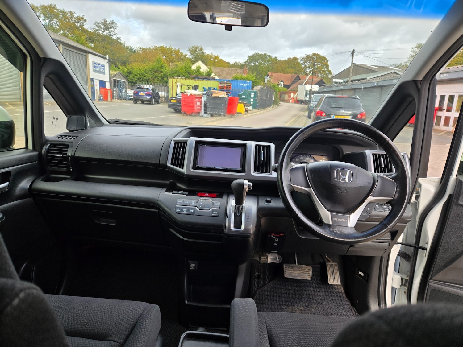 Used Honda Stepwagon 2013 for sale - 76391959: Photo 11