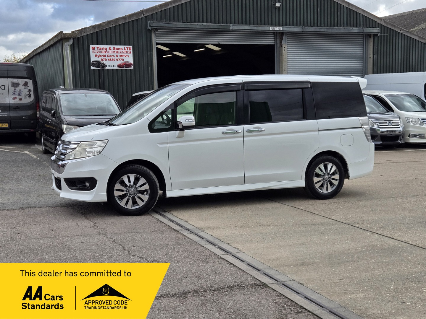 Used Honda Stepwagon 2013 for sale - 76391959: Photo 3