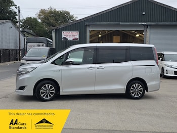 Used Toyota Voxy 2019 for sale - 76383195: Photo