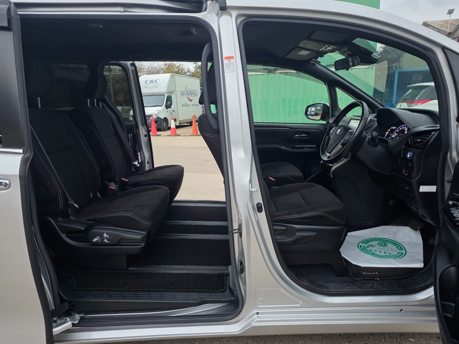 Used Toyota Voxy 2019 for sale - 76383195: Photo 8