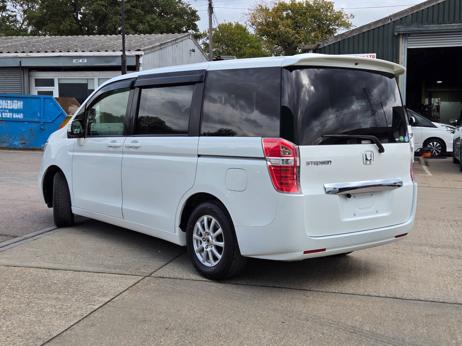 Used Honda Stepwagon 2012 for sale - 76402254: Photo 5
