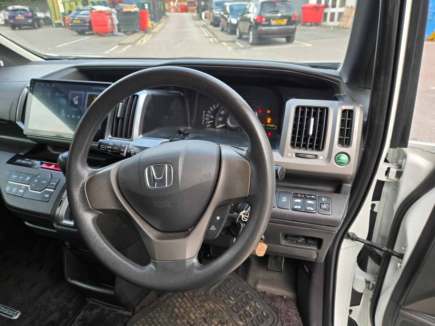 Used Honda Stepwagon 2012 for sale - 76402254: Photo 8
