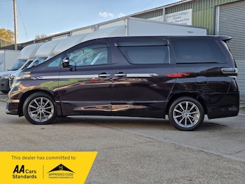 Used Toyota Vellfire 2010 for sale - 76565957: Photo