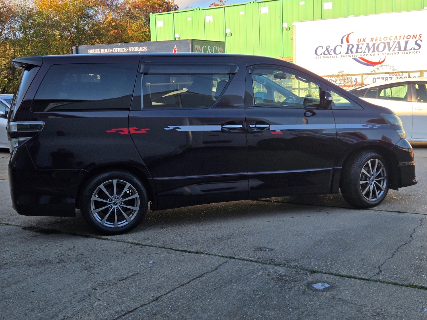 Used Toyota Vellfire 2010 for sale - 76565957: Photo 6