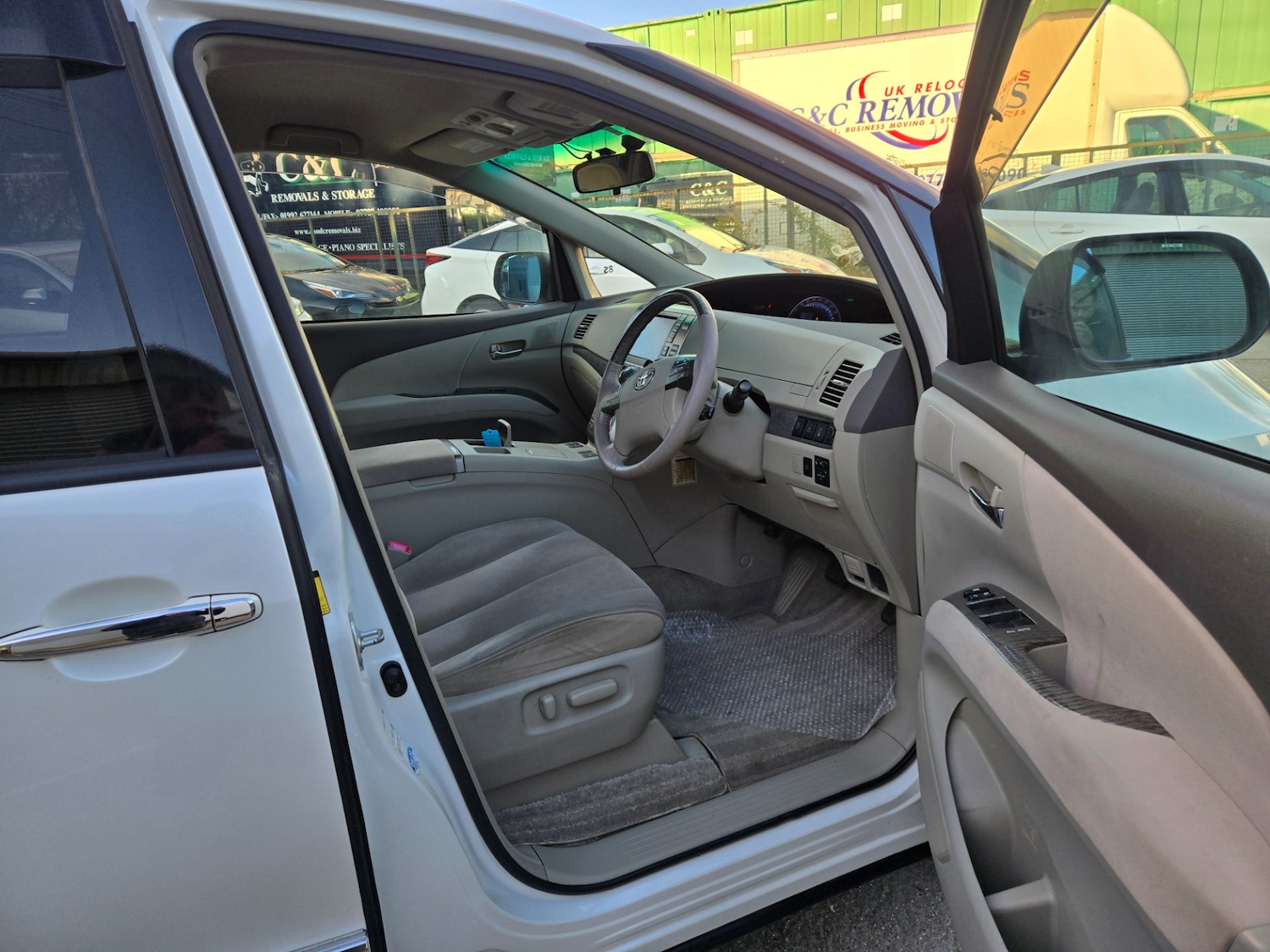 Used Toyota Estima 2010 for sale - 76594543: Photo 10