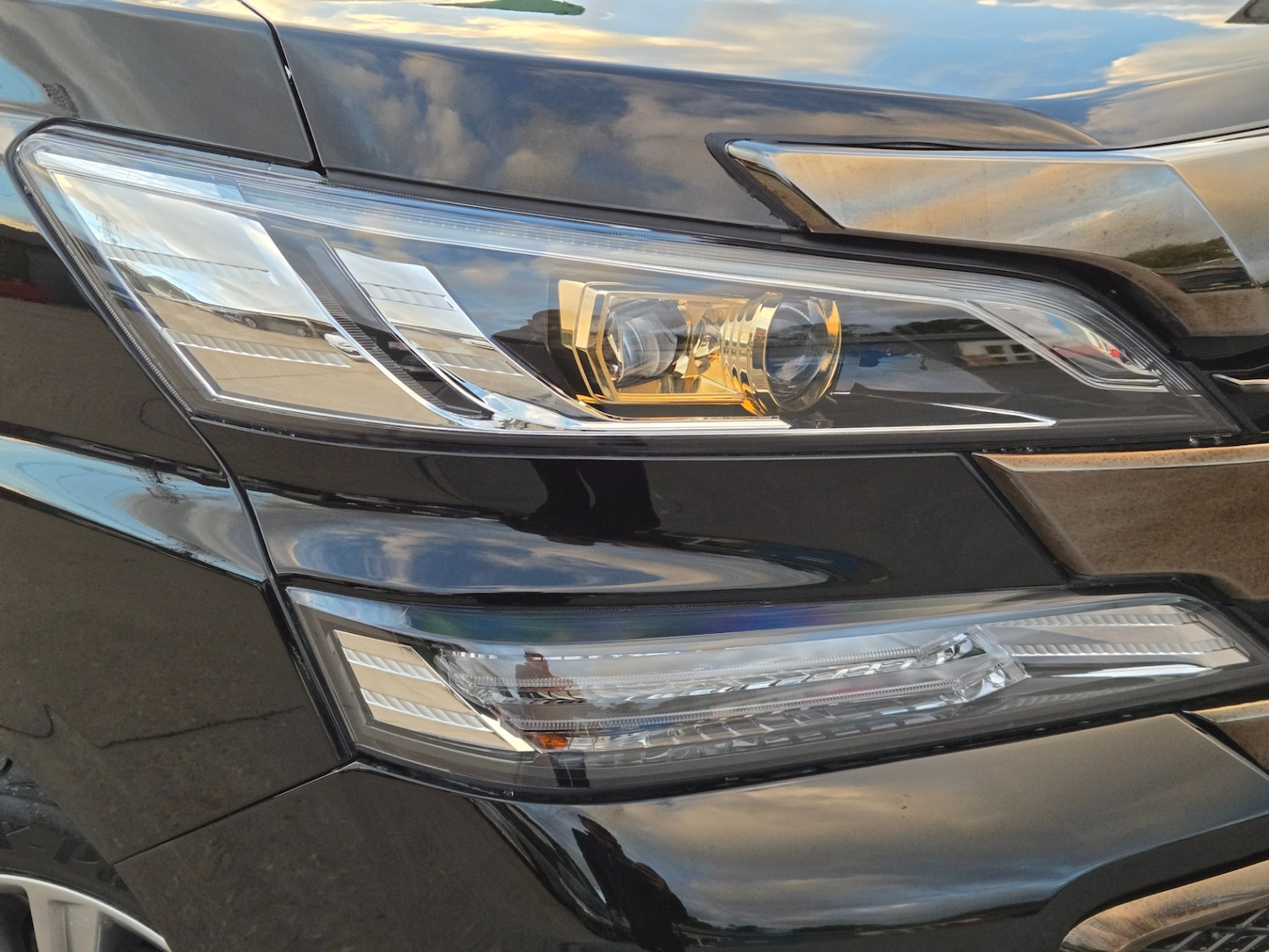 Used Toyota Vellfire 2025 for sale - 76402377: Photo 10