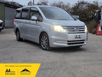 Used Honda Stepwagon 2014 for sale - 76438559: Photo