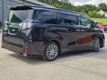 Used Toyota Vellfire 2017 for sale - 75108052: Photo