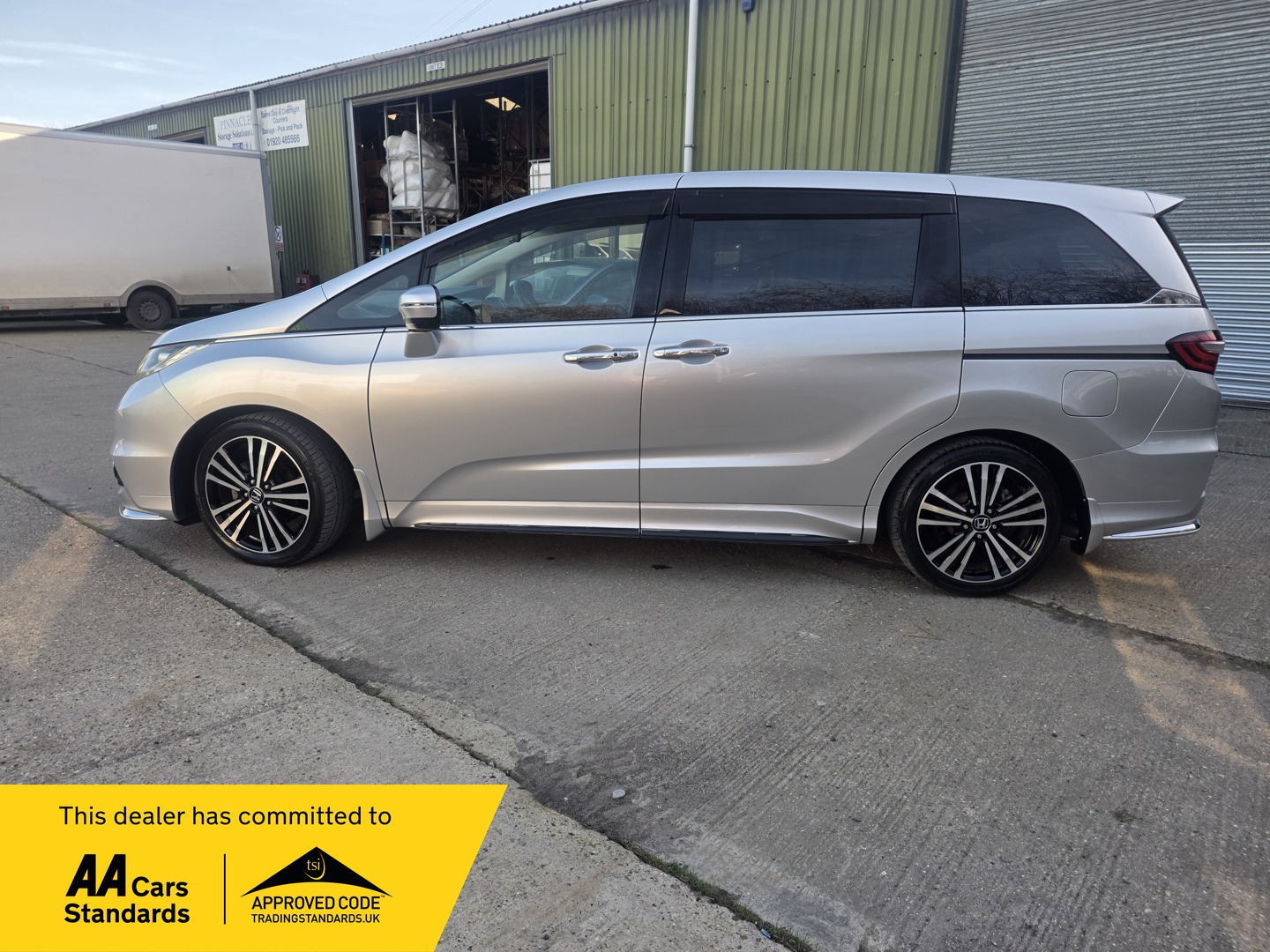 Used Honda Odyssey 2014 for sale - 77675168: Photo 3