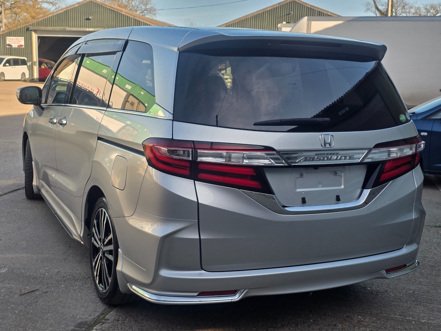 Used Honda Odyssey 2014 for sale - 77675168: Photo 4