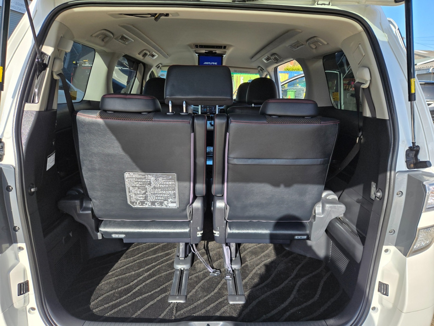 Used Toyota Vellfire 2014 for sale - 77663518: Photo 11