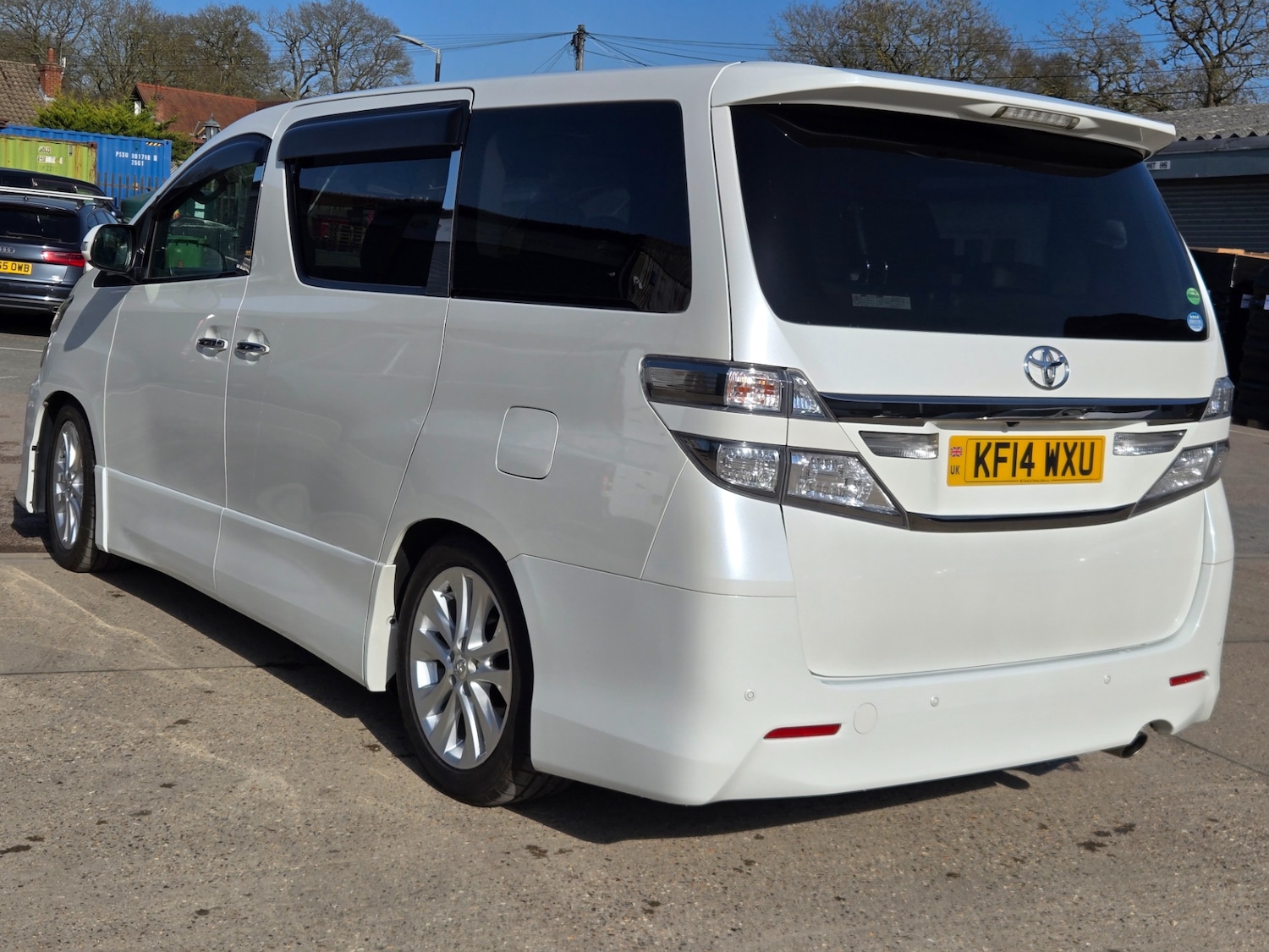 Used Toyota Vellfire 2014 for sale - 77663518: Photo 5