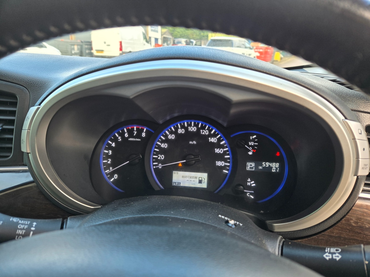 Used Nissan Elgrand 2010 for sale - 76526488: Photo 15