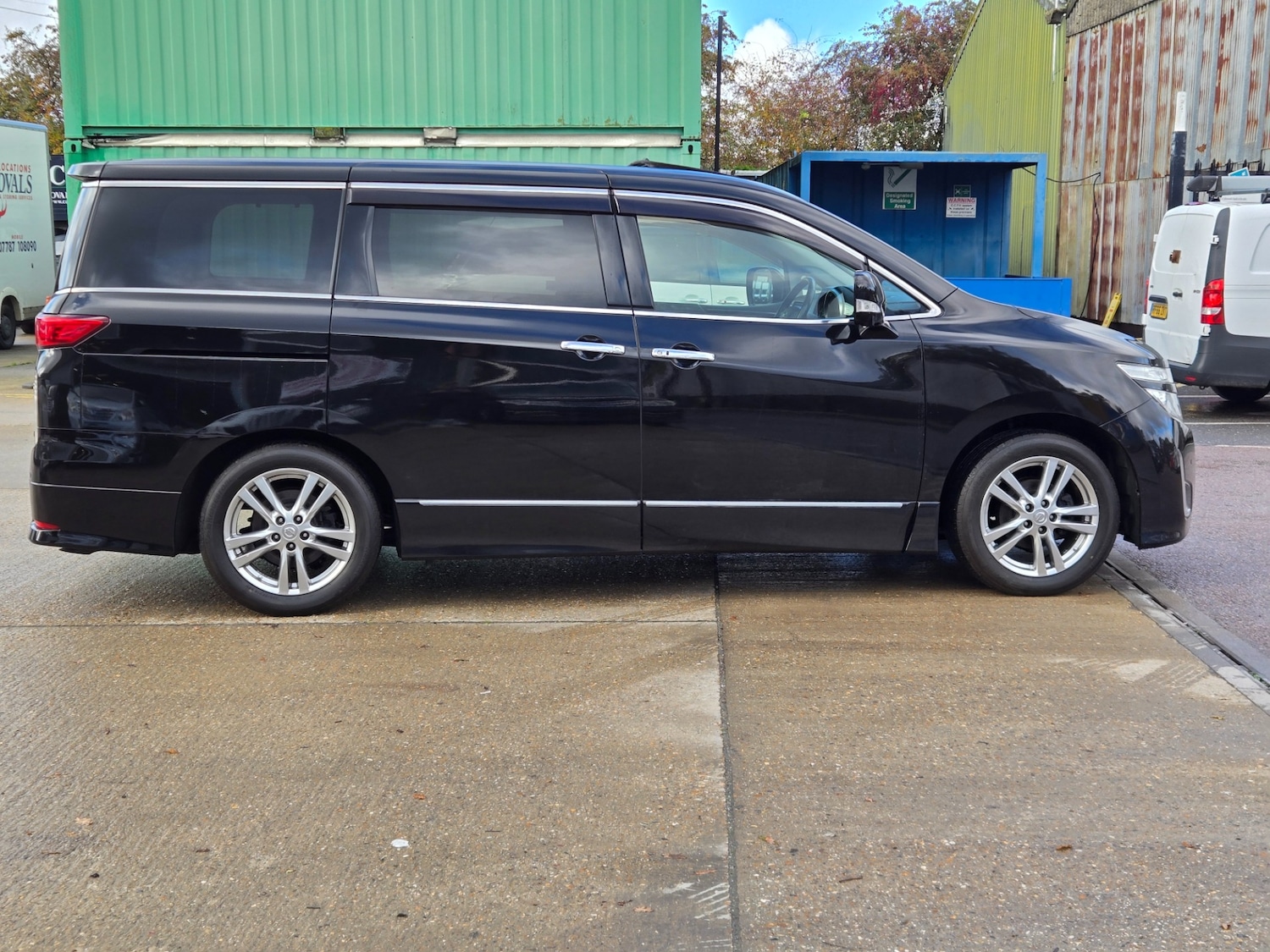 Used Nissan Elgrand 2010 for sale - 76526488: Photo 7