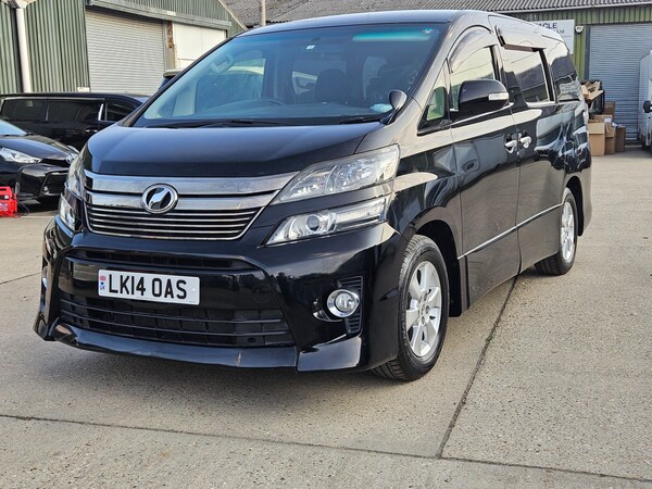 Used Toyota Vellfire 2014 for sale - 75086154: Photo 2