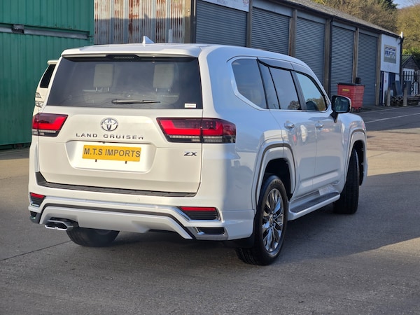 Used Toyota Landcruiser 2024 for sale - 72792535: Photo 6