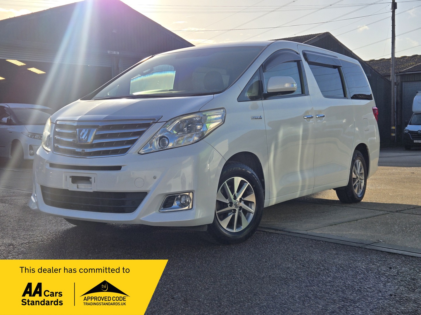 Used Toyota Alphard 2014 for sale - 76436206: Photo 2