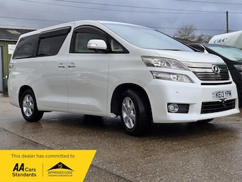 Used Toyota Vellfire 2013 for sale - 77742549: Photo