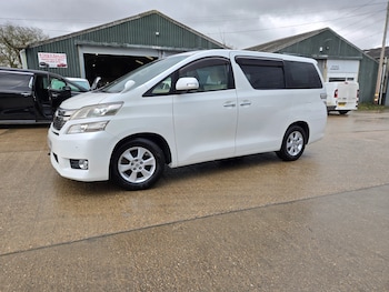 Used Toyota Vellfire 2013 for sale - 77742549: Photo