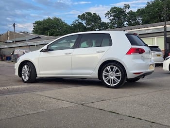 Used Volkswagen Golf 2016 for sale - 79037165: Photo