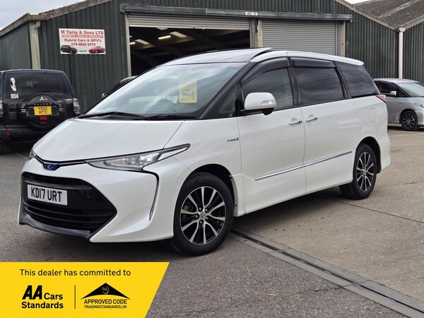 Used Toyota Estima 2017 for sale - 75673700: Photo 3