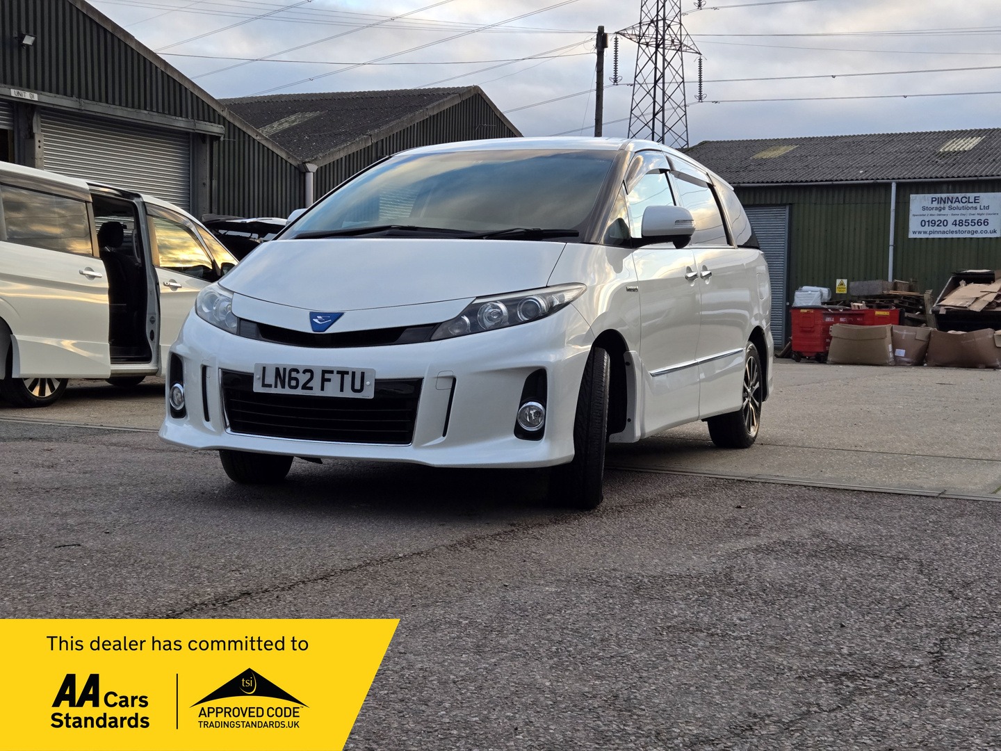 Used Toyota Estima 2012 for sale - 76596646: Photo 2