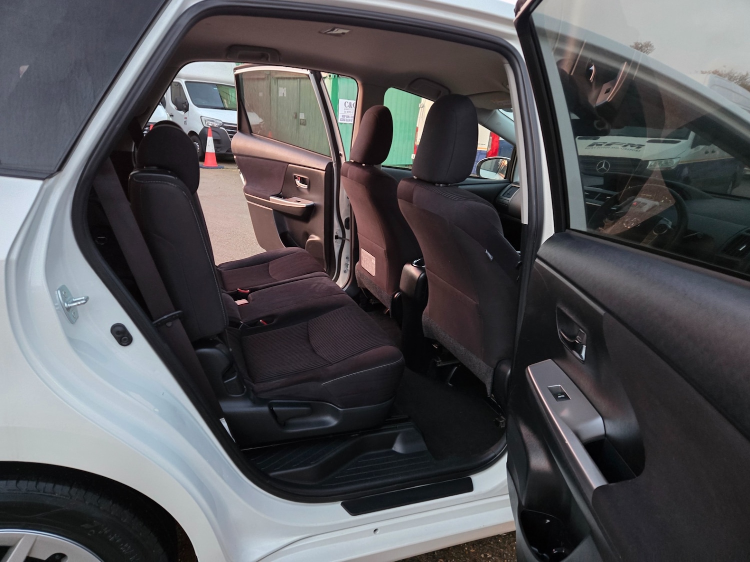 Used Toyota Prius 2019 for sale - 76860139: Photo 10