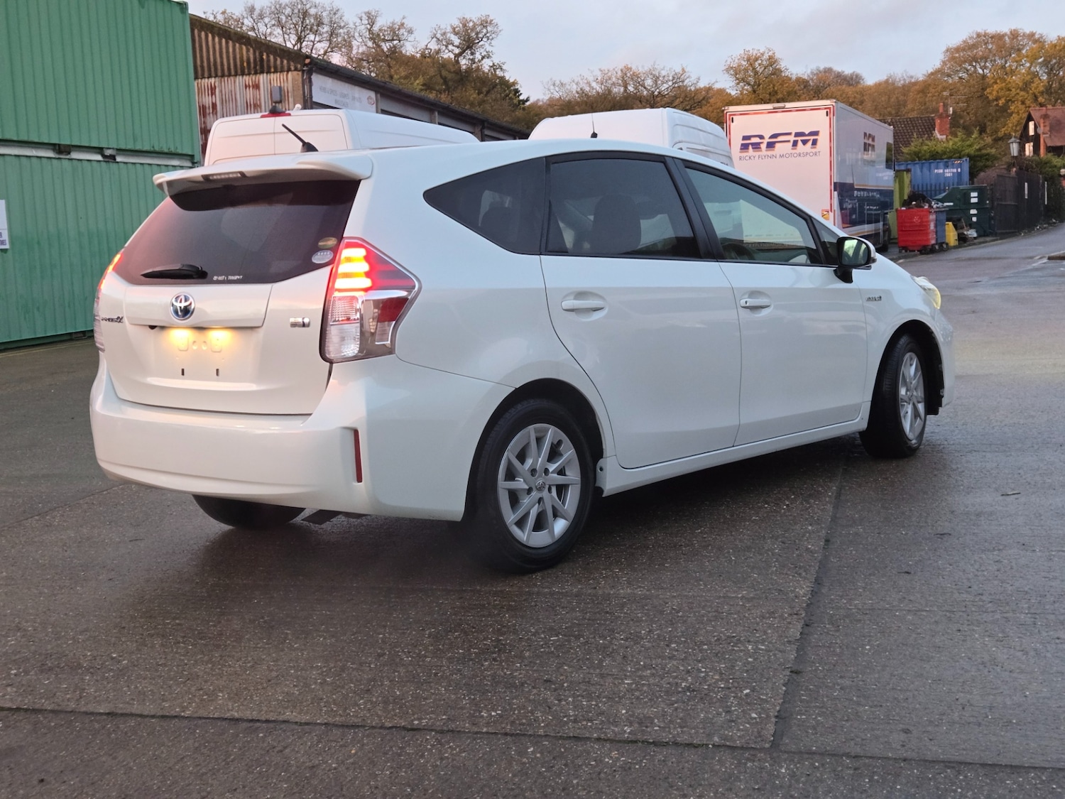 Used Toyota Prius 2019 for sale - 76860139: Photo 5