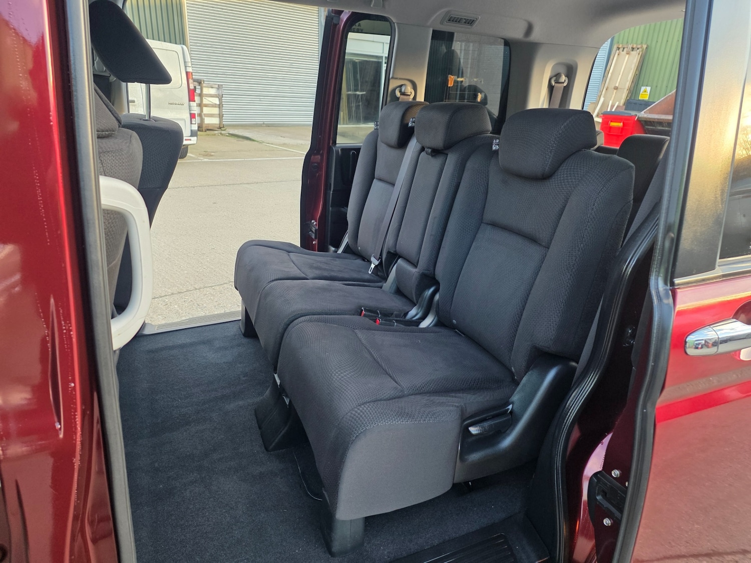 Used Honda Stepwagon 2012 for sale - 77802536: Photo 10