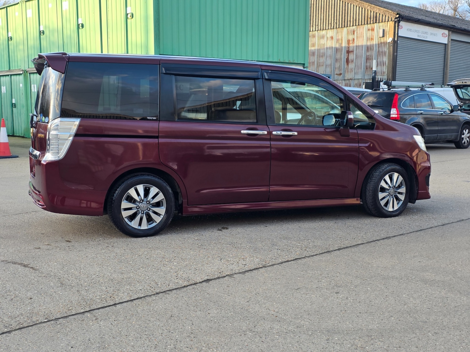 Used Honda Stepwagon 2012 for sale - 77802536: Photo 4