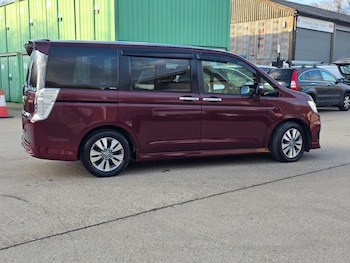 Used Honda Stepwagon 2012 for sale - 77802536: Photo