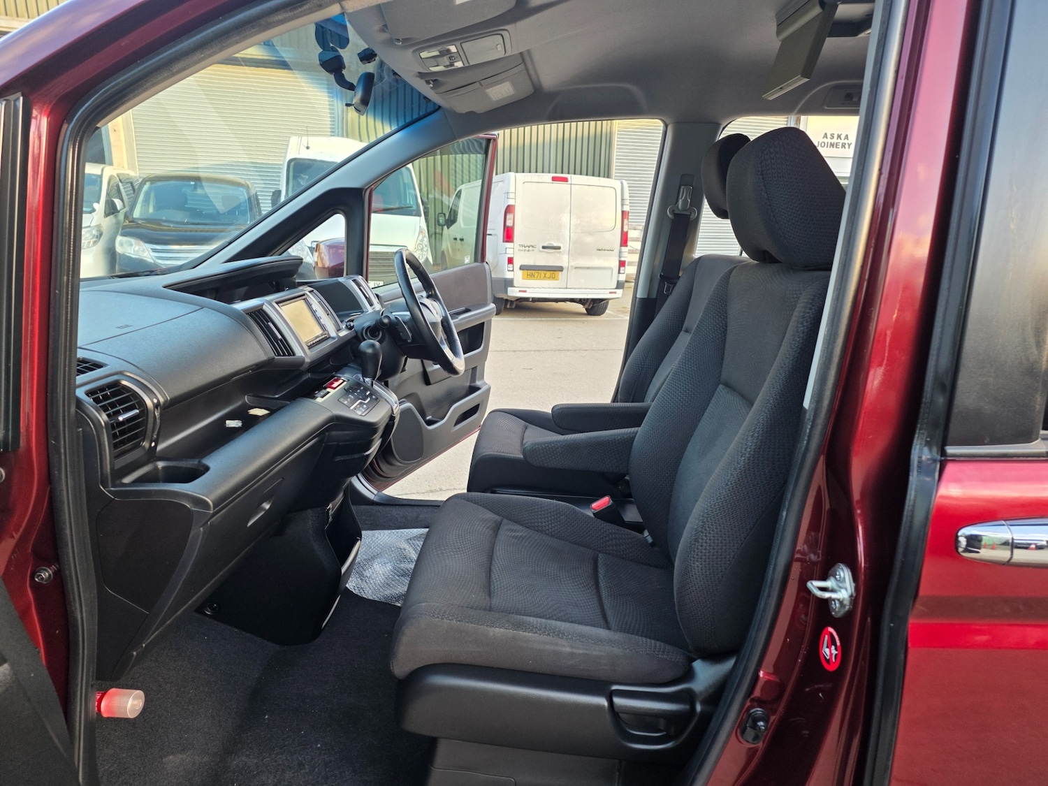 Used Honda Stepwagon 2012 for sale - 77802536: Photo 9