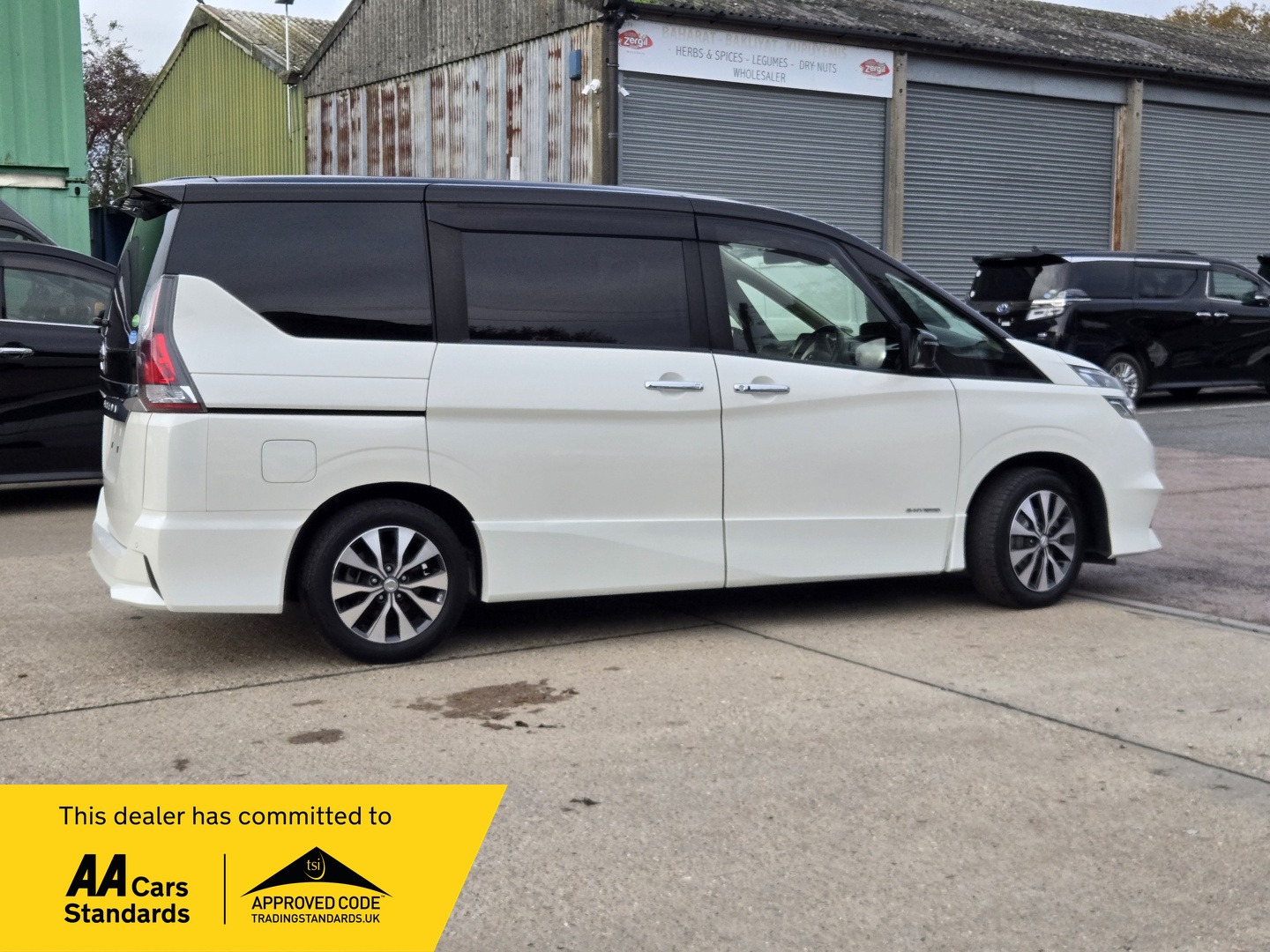 Used Nissan Serena 2019 for sale - 76594763: Photo 5