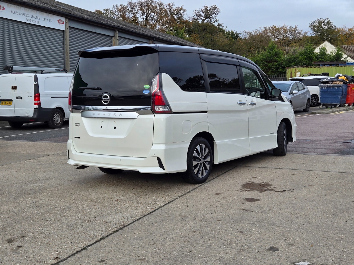 Used Nissan Serena 2019 for sale - 76594763: Photo 7