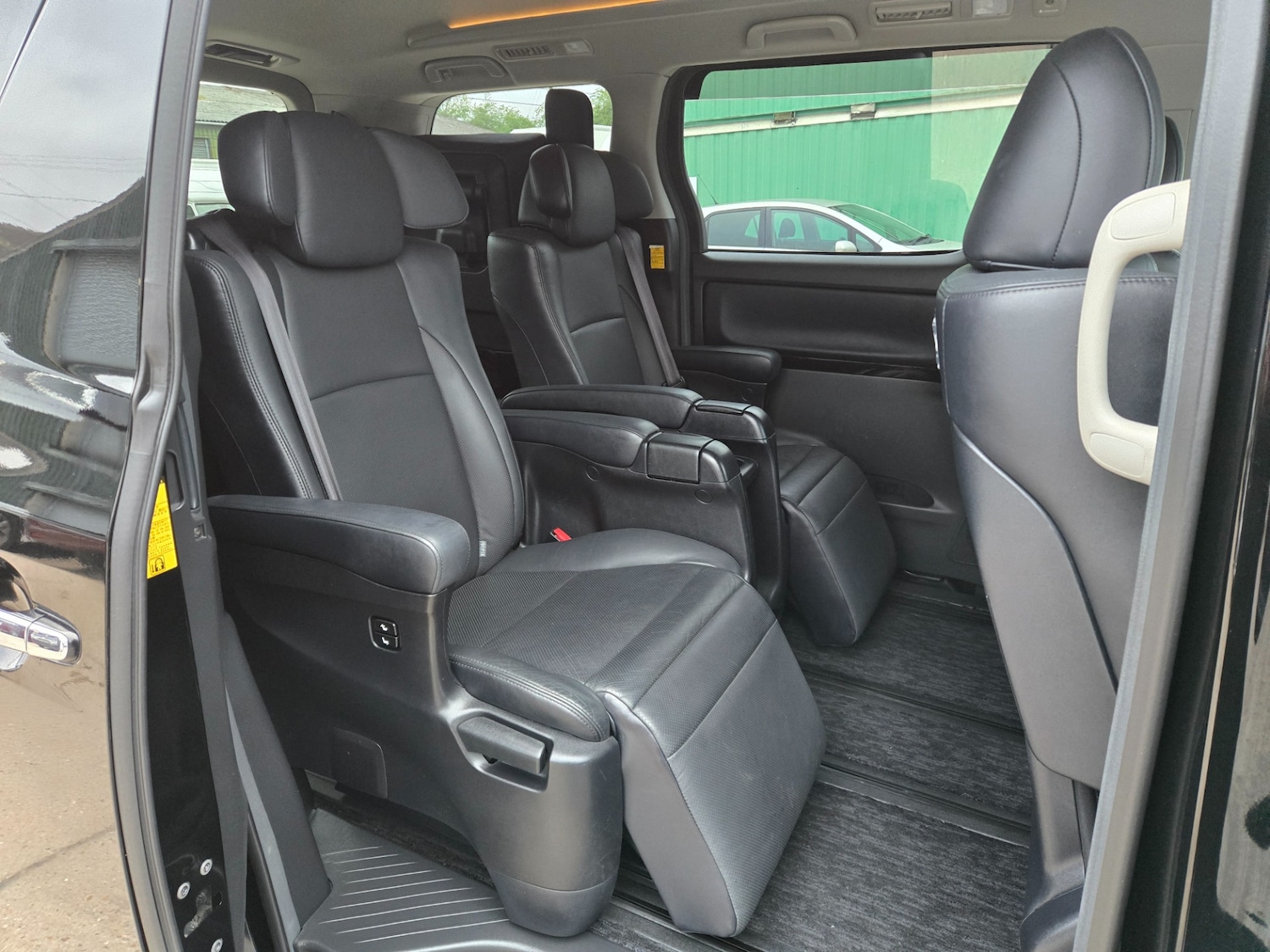 Used Toyota Vellfire 2026 for sale - 78012651: Photo 10