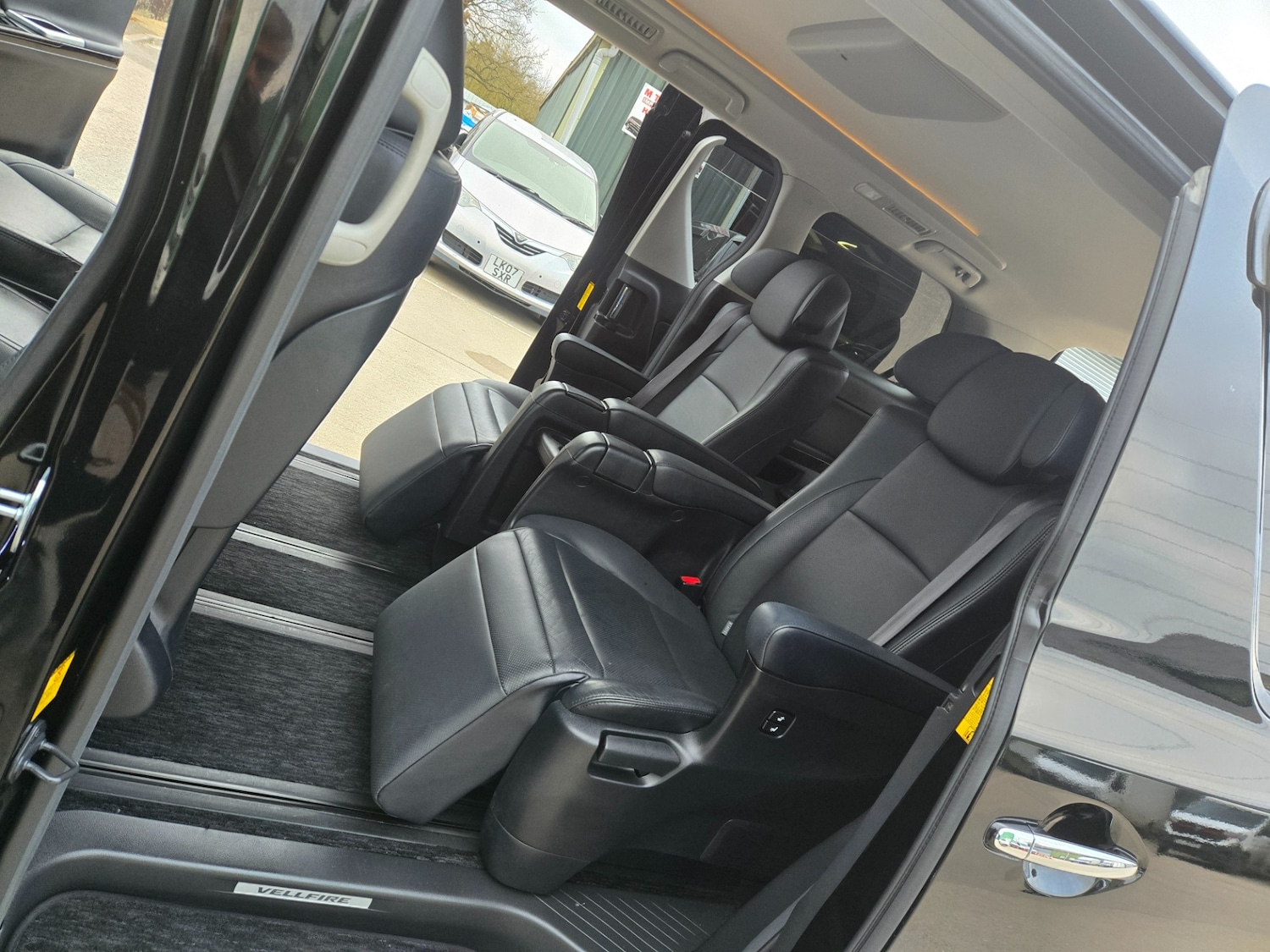 Used Toyota Vellfire 2026 for sale - 78012651: Photo 15